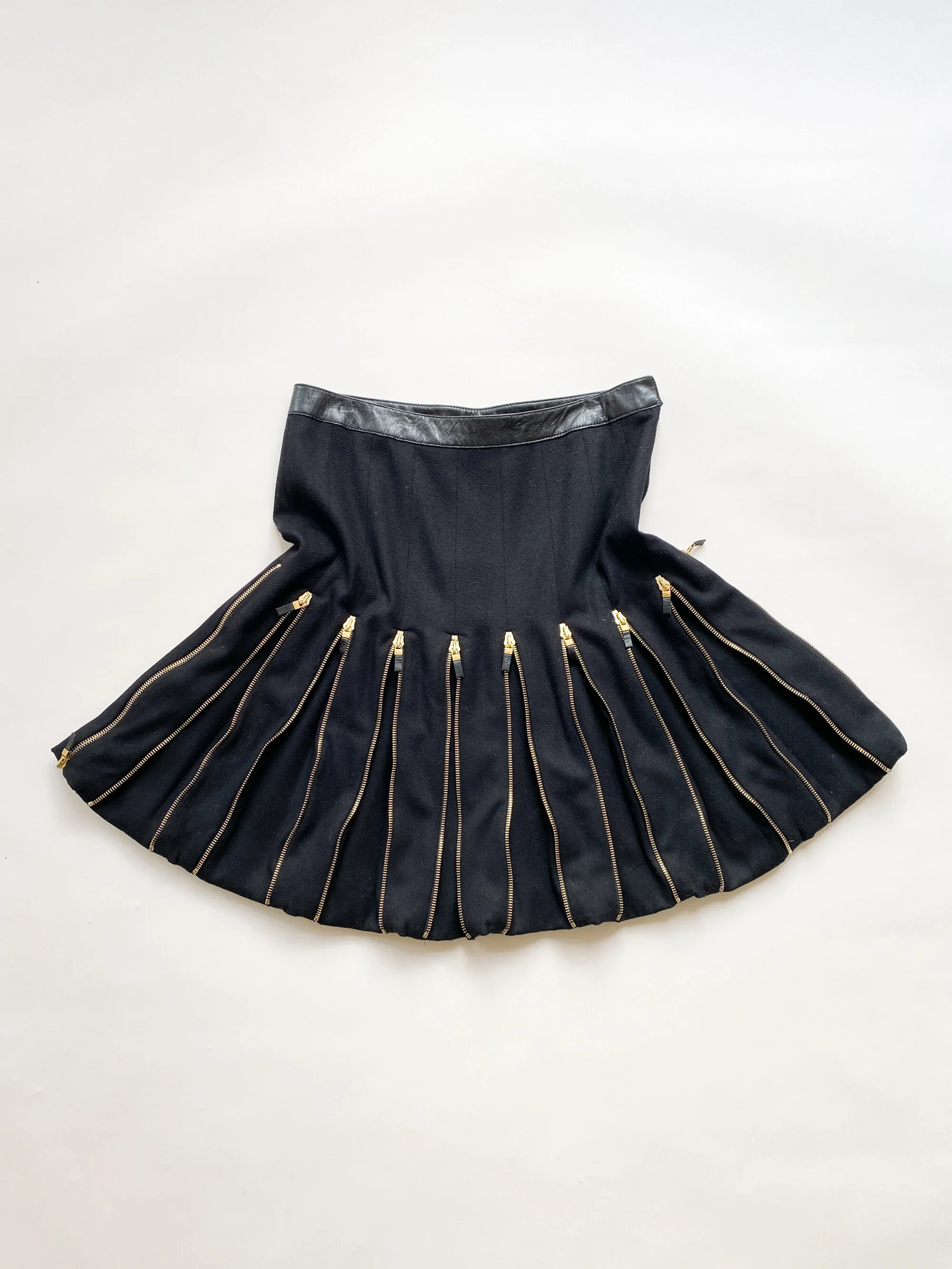 2011 Alexander McQueen Zippered 2011 Alexander McQueen Zippered